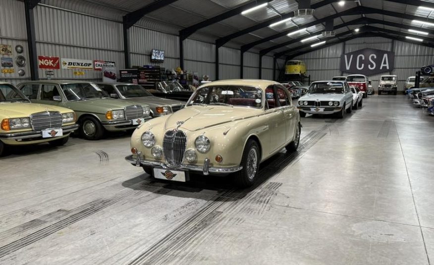 1966 Jaguar MK2 2.4 Manual