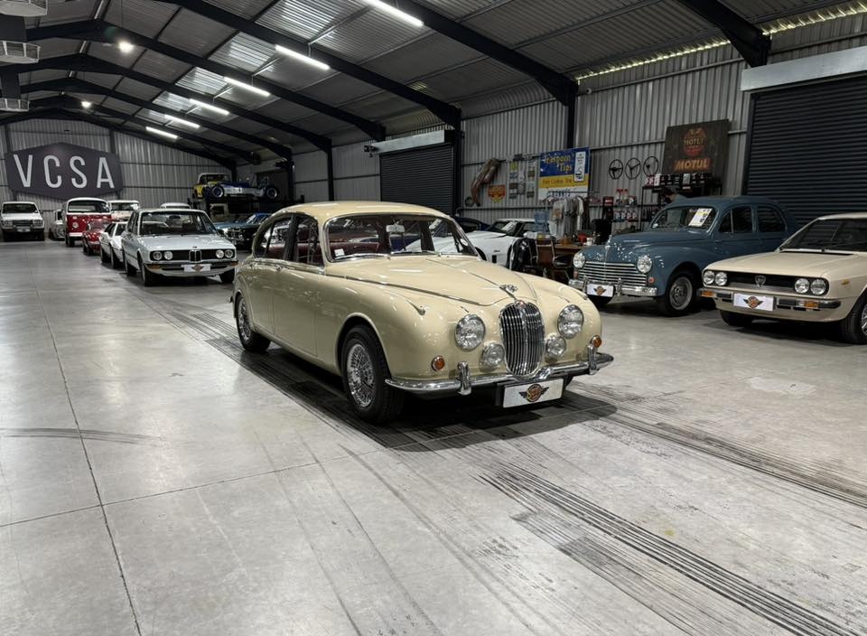 1966 Jaguar MK2 2.4 Manual