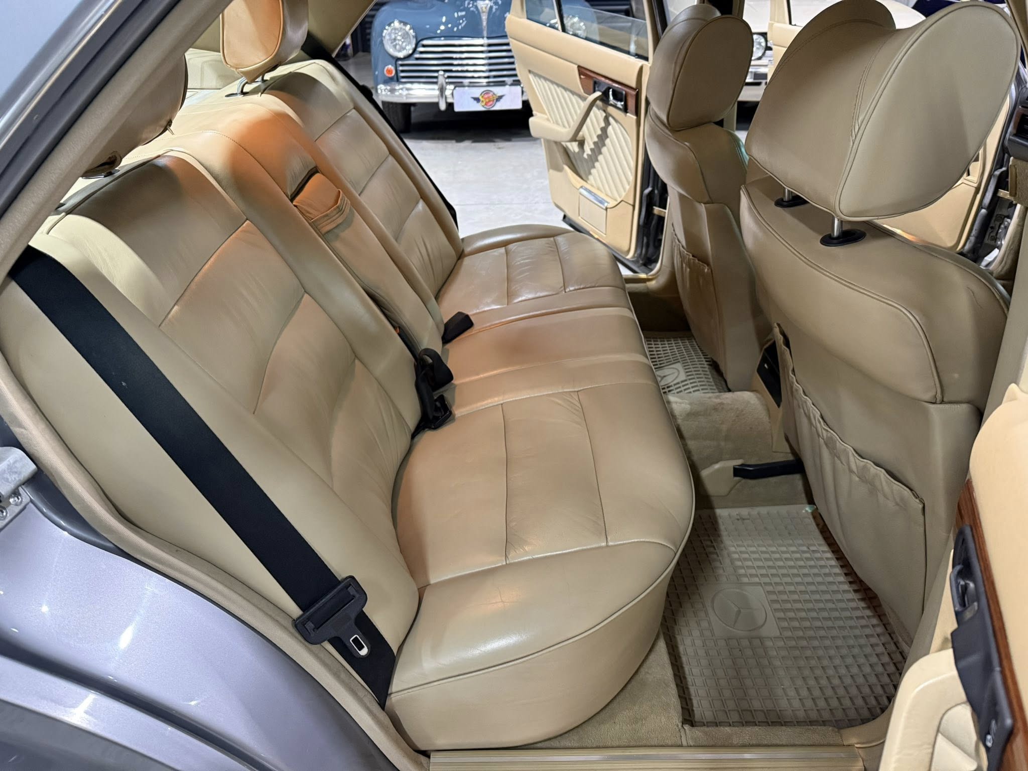 1993 Mercedes-Benz W126 500SE