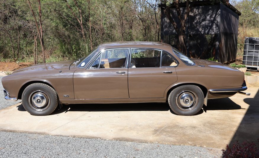 1971 Jaguar XJ6