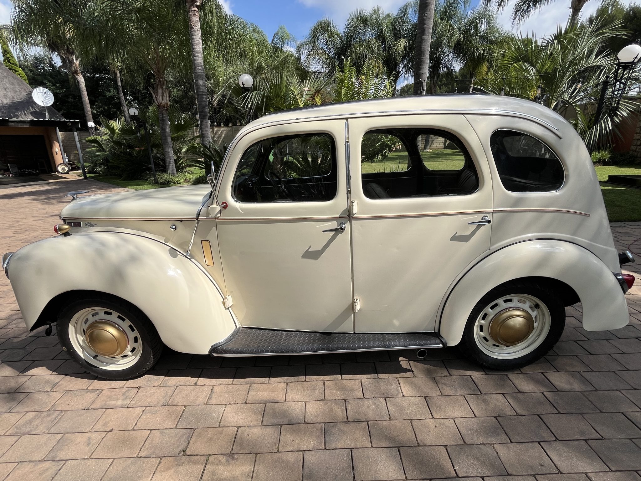 1948 Ford Prefect