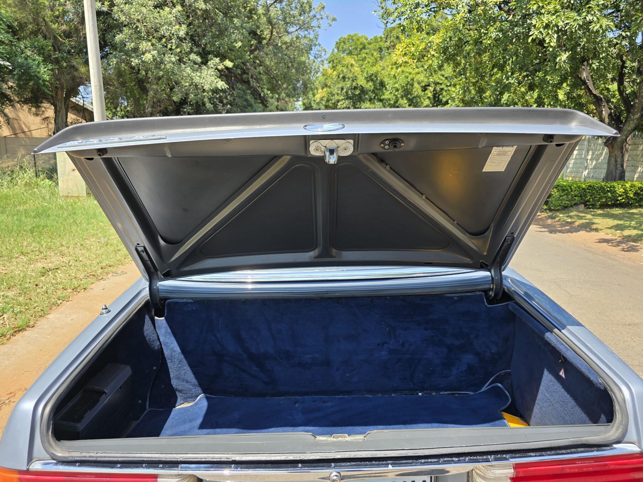 1982 Mercedes-Benz 500SL19