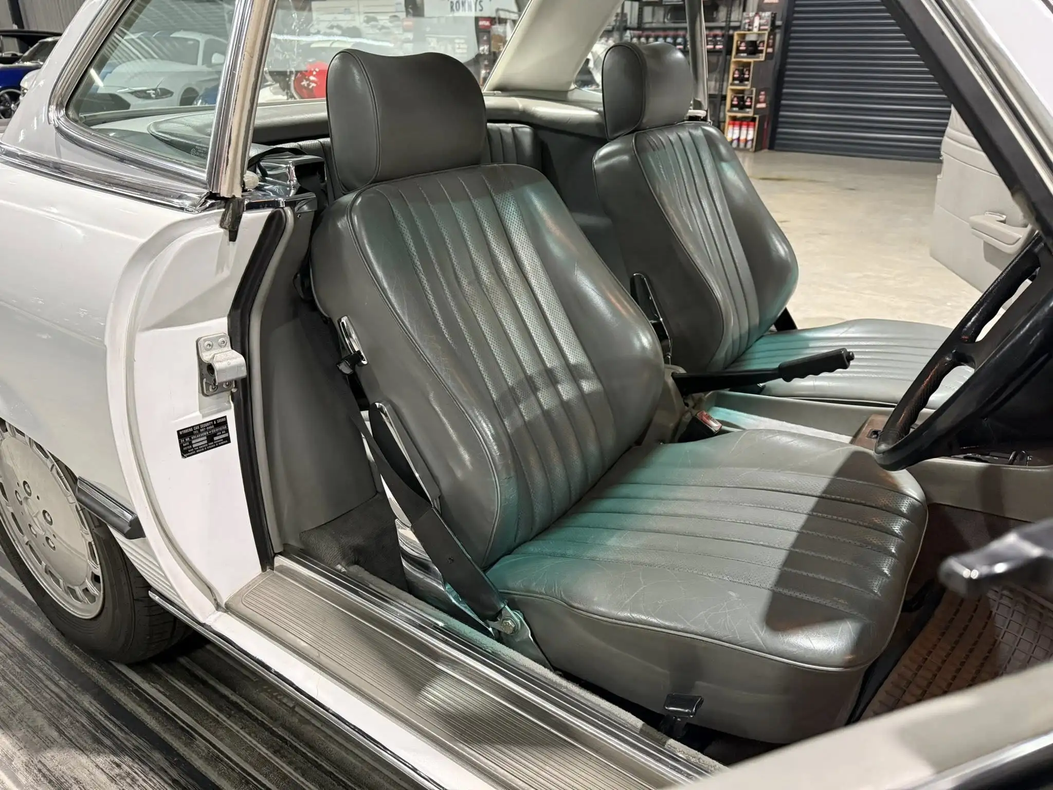 1989 Mercedes-Benz R107 500SL – Late Model Facelift