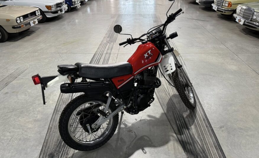 1982 Yamaha XT550
