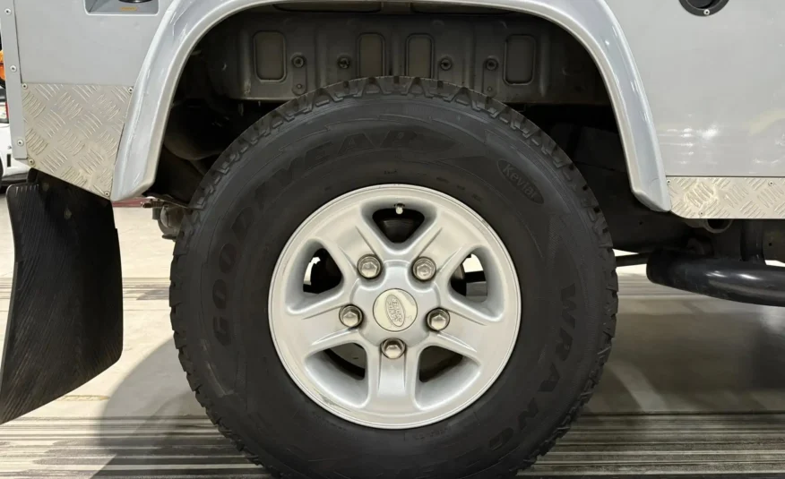 2008 Land Rover Defender 90 – 2.4D Puma