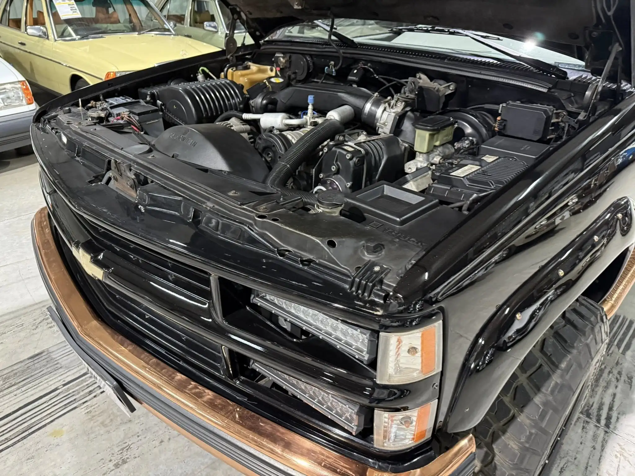 1997 Chevrolet Silverado Crewcab – Whipple Supercharged