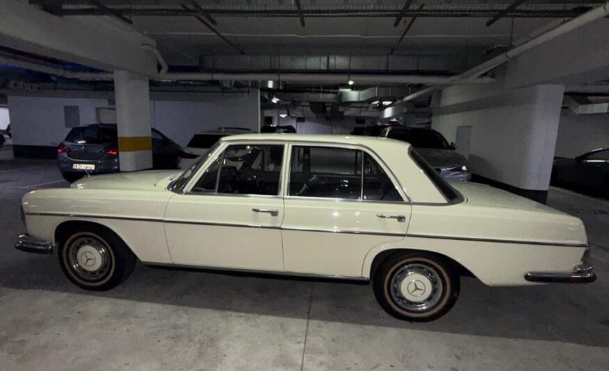 1970 Mercedes-Benz 280SE W108