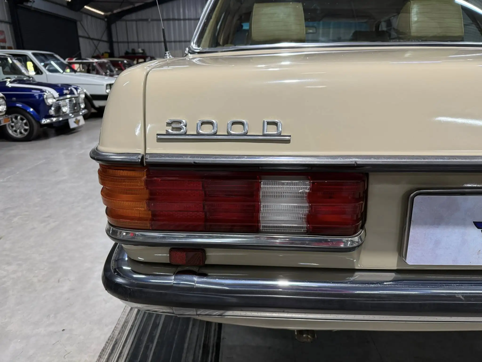 1981 Mercedes-Benz W123 300D Automatic