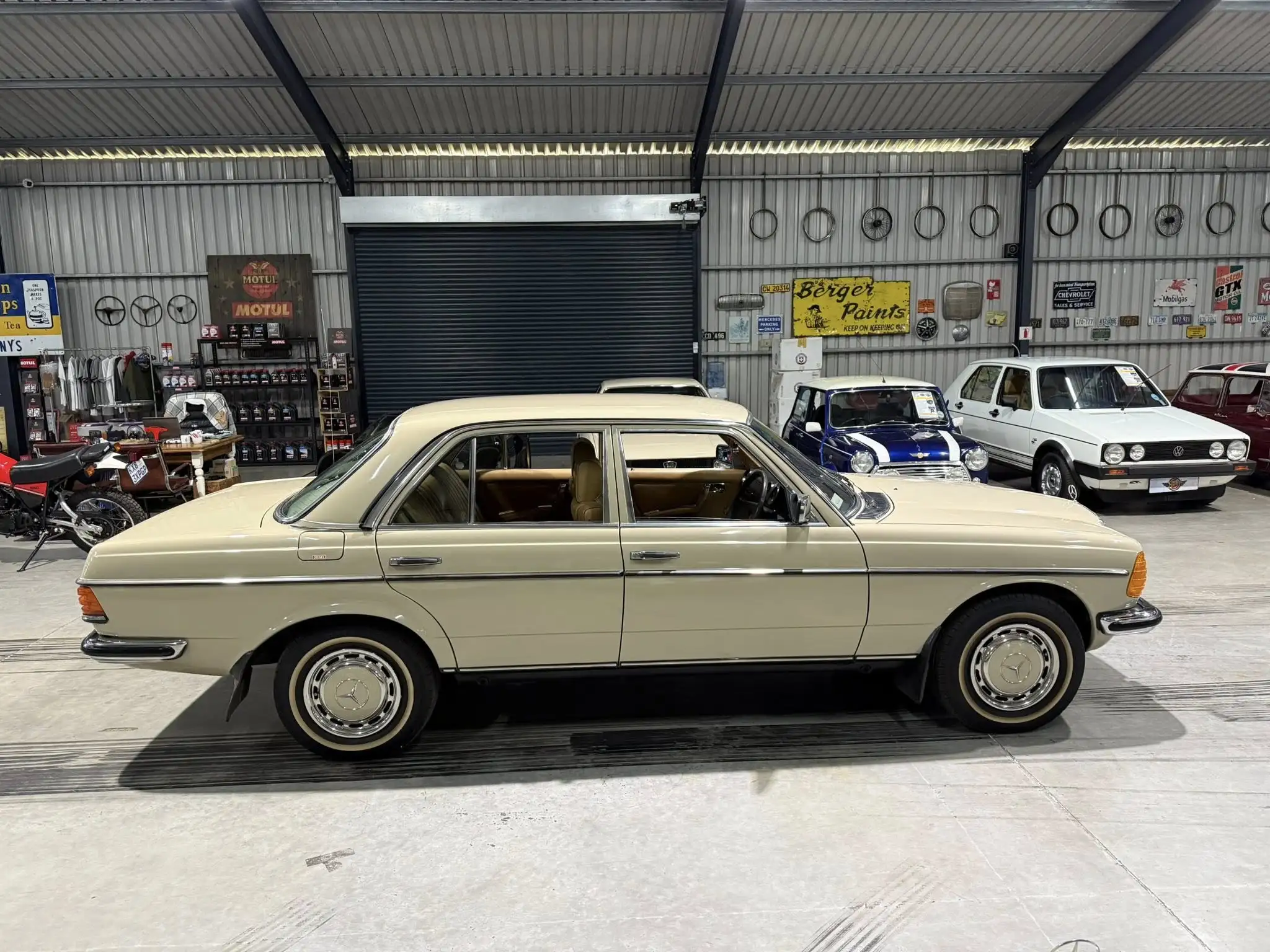1981 Mercedes-Benz W123 300D Automatic