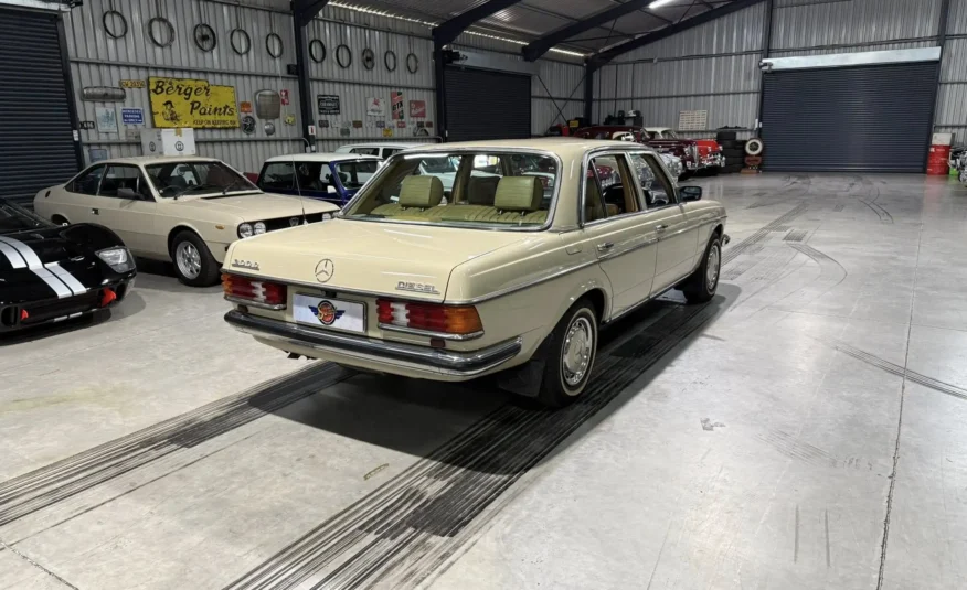 1981 Mercedes-Benz W123 300D Automatic