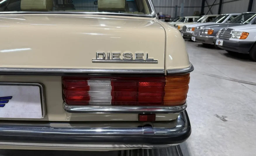 1981 Mercedes-Benz W123 300D Automatic
