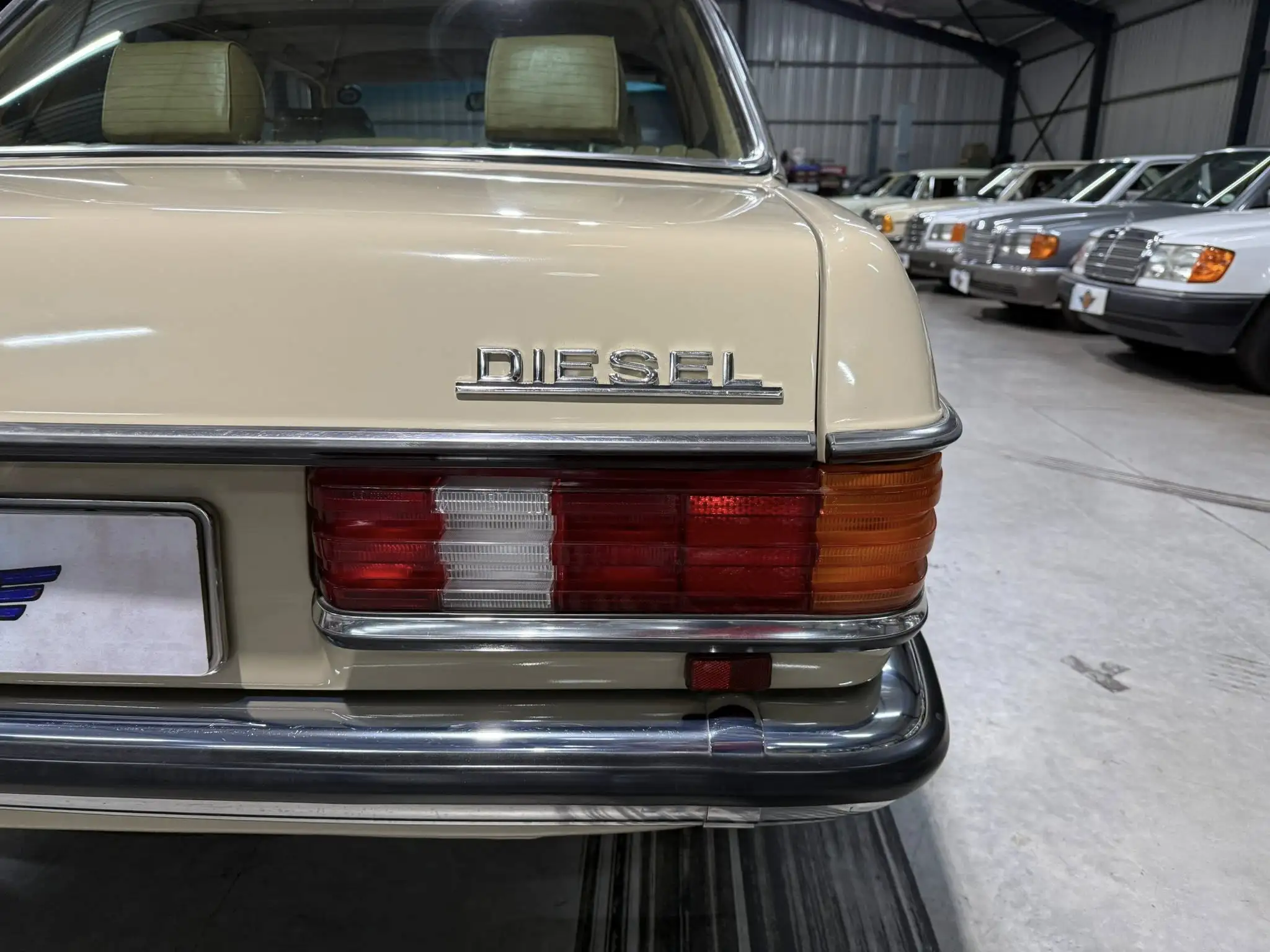 1981 Mercedes-Benz W123 300D Automatic