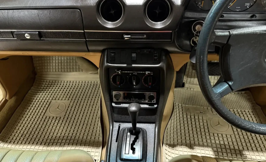 1981 Mercedes-Benz W123 300D Automatic