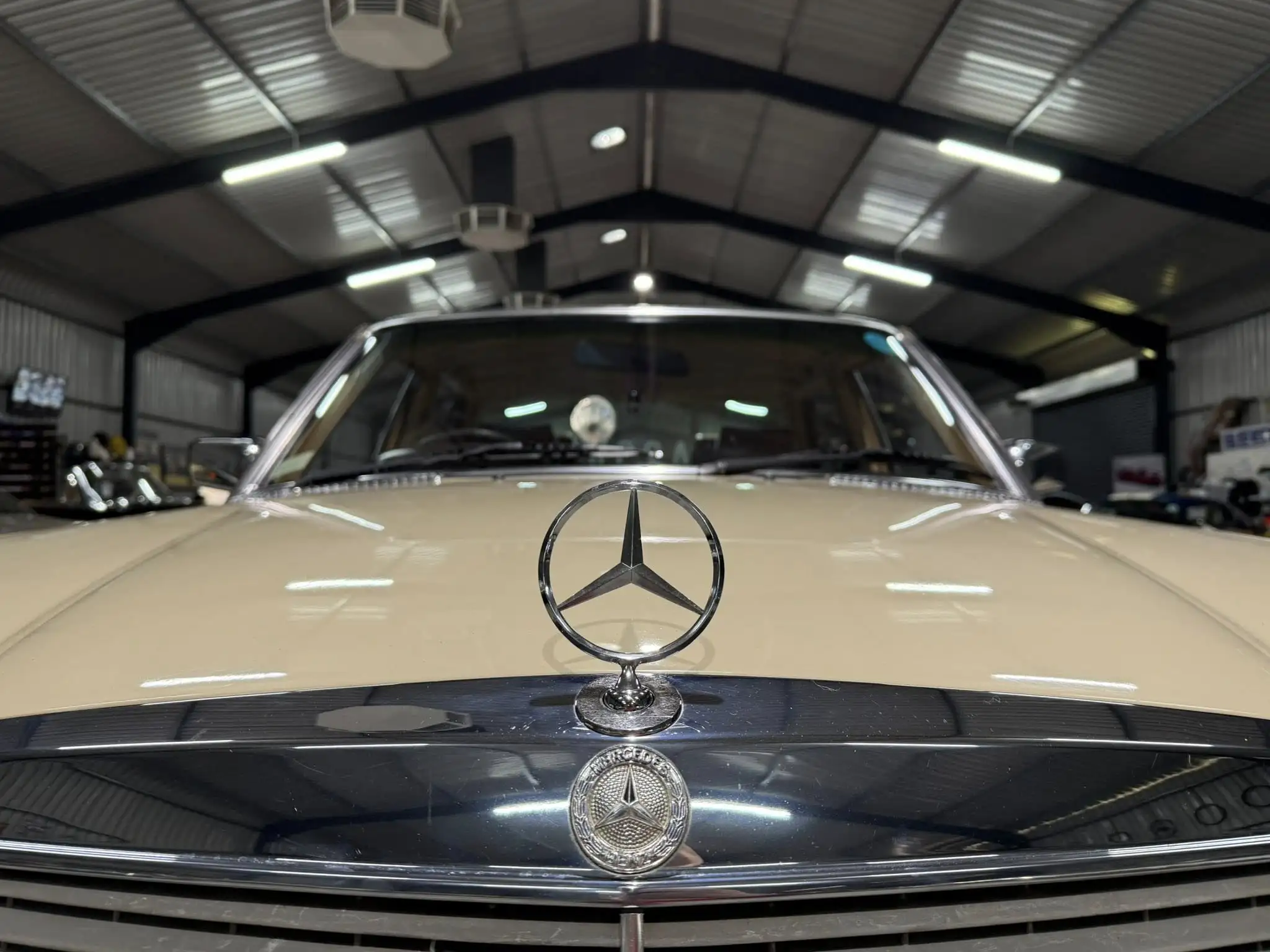 1981 Mercedes-Benz W123 300D Automatic