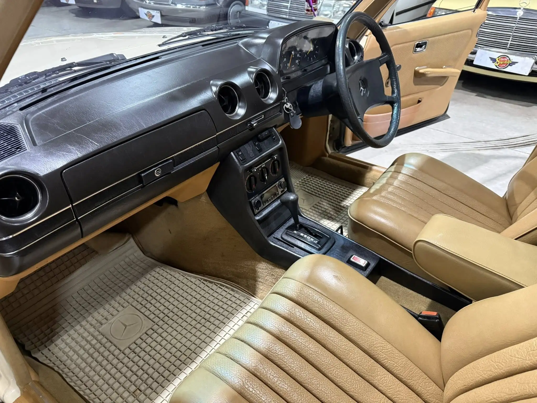 1981 Mercedes-Benz W123 300D Automatic