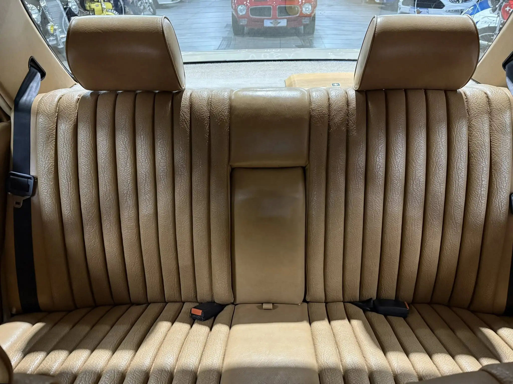 1981 Mercedes-Benz W123 300D Automatic
