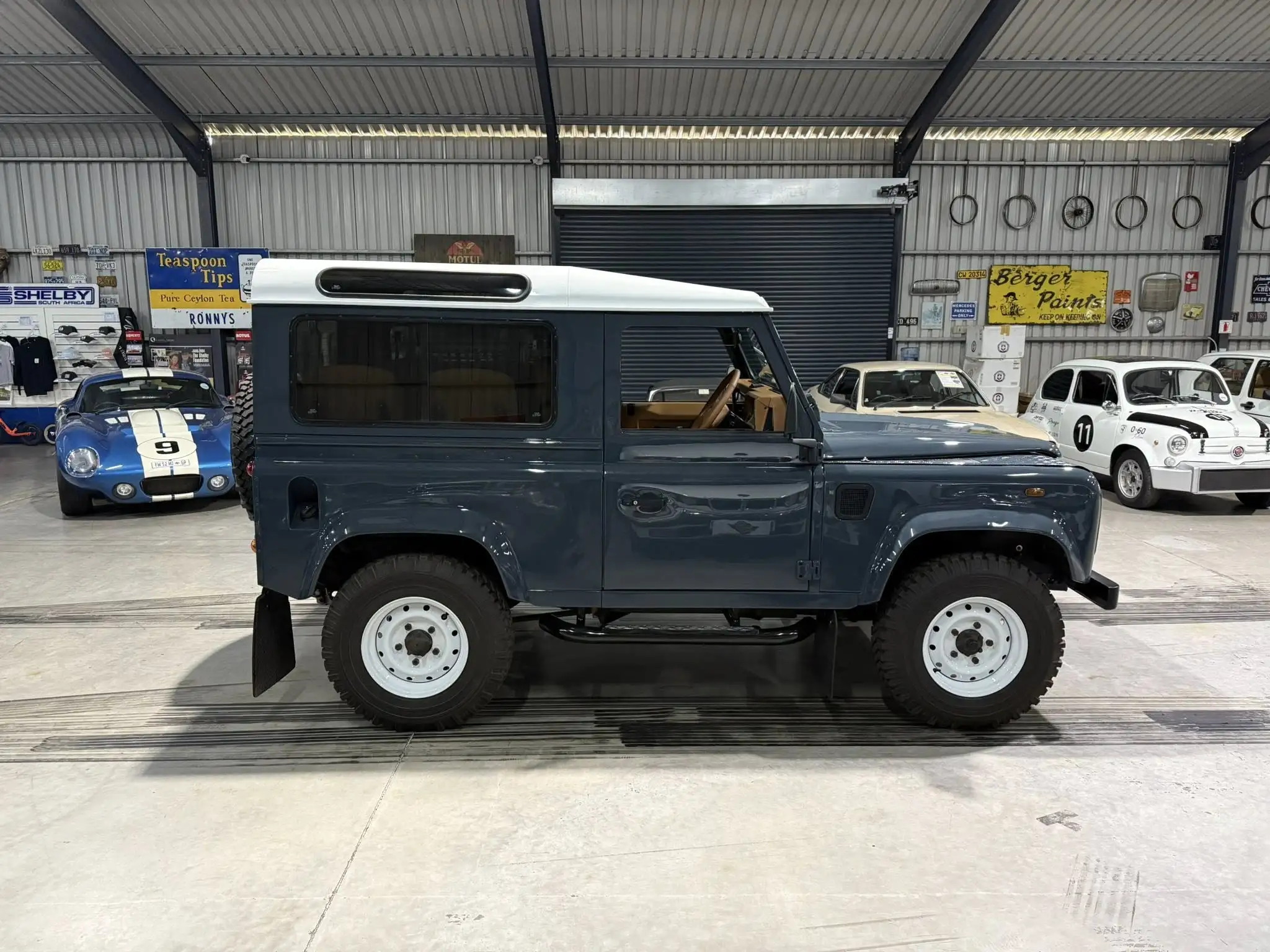 2000 Land Rover Defender 90 TD5