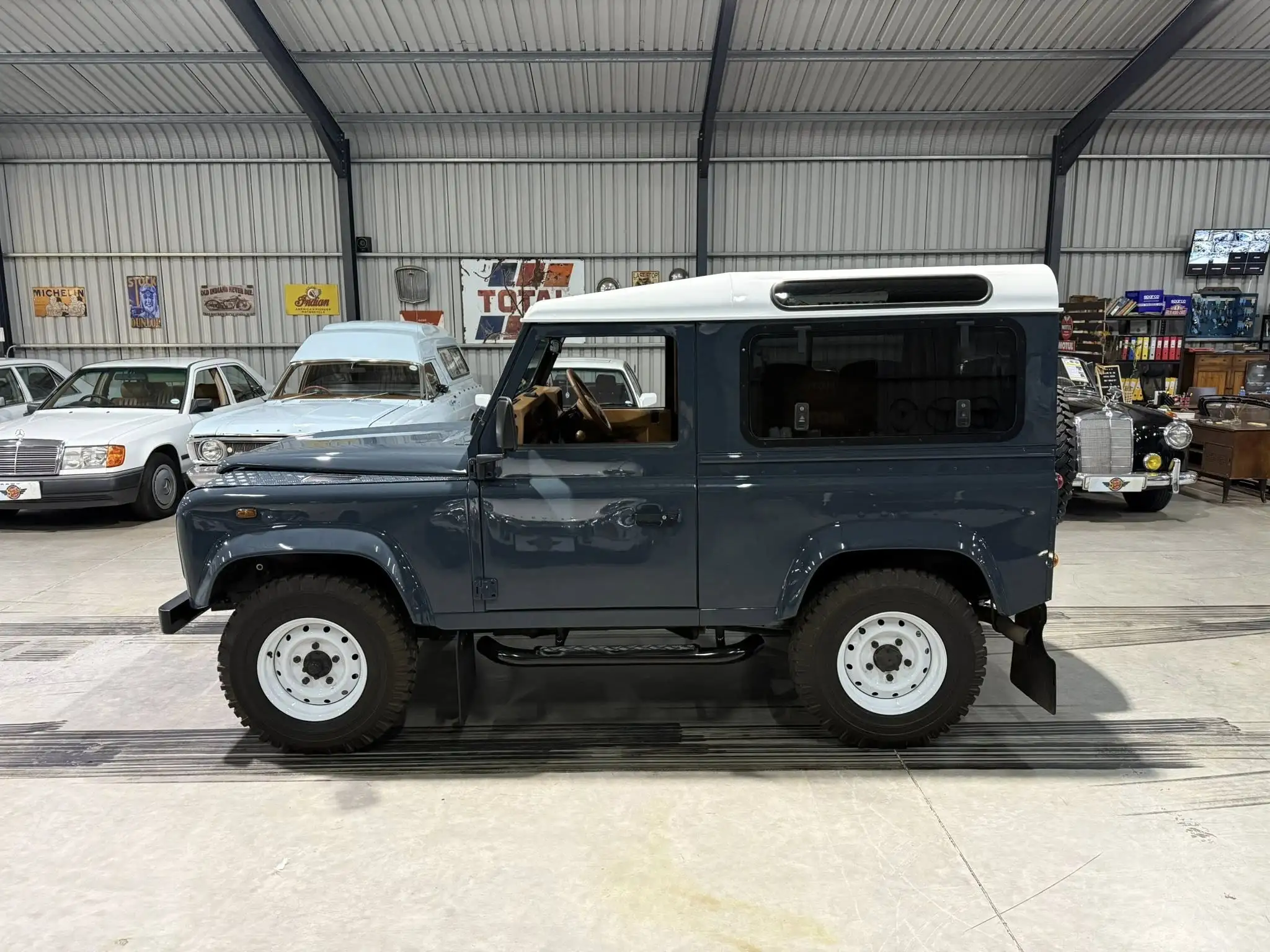 2000 Land Rover Defender 90 TD5