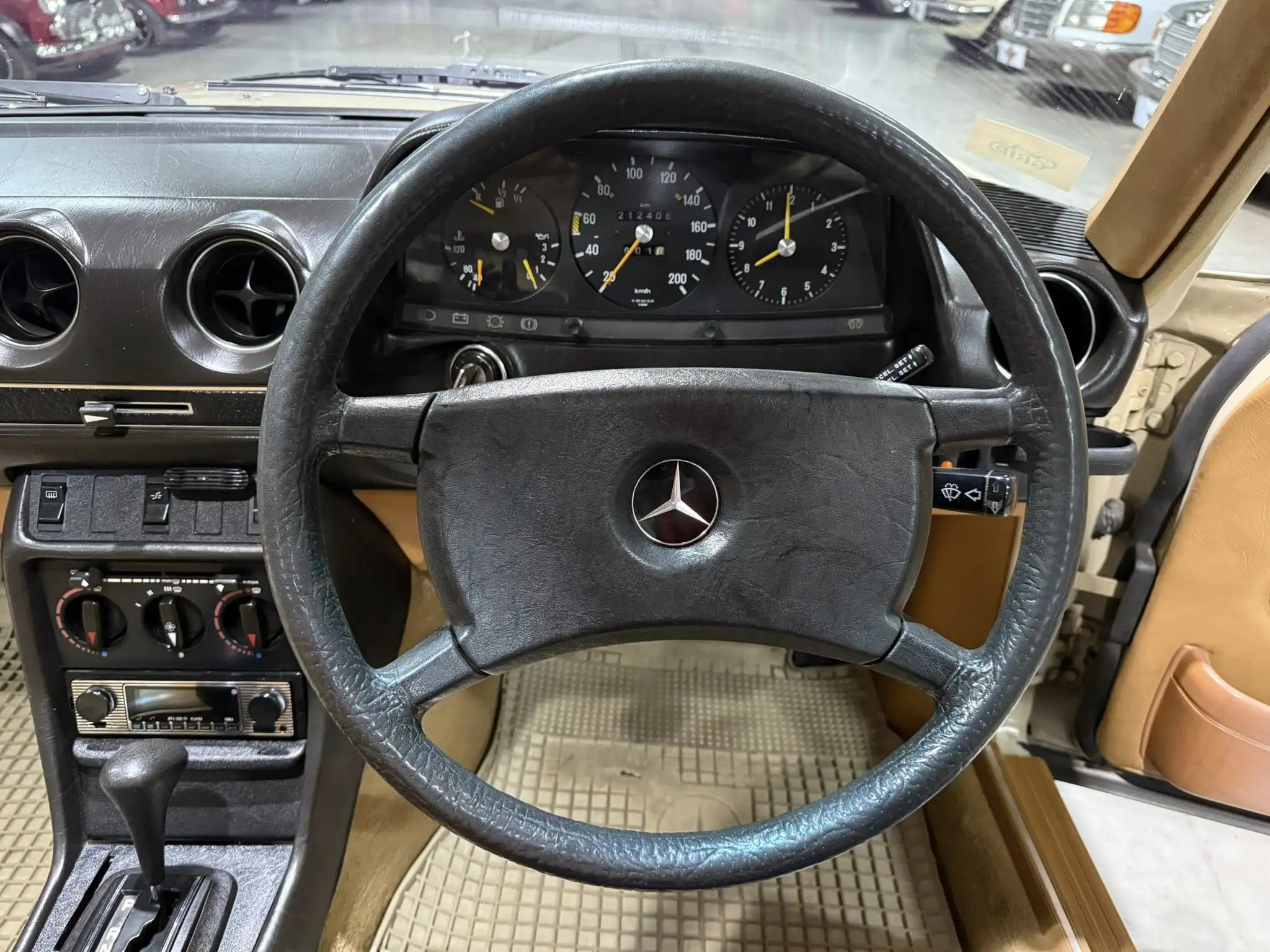 1981 Mercedes-Benz W123 300D Automatic