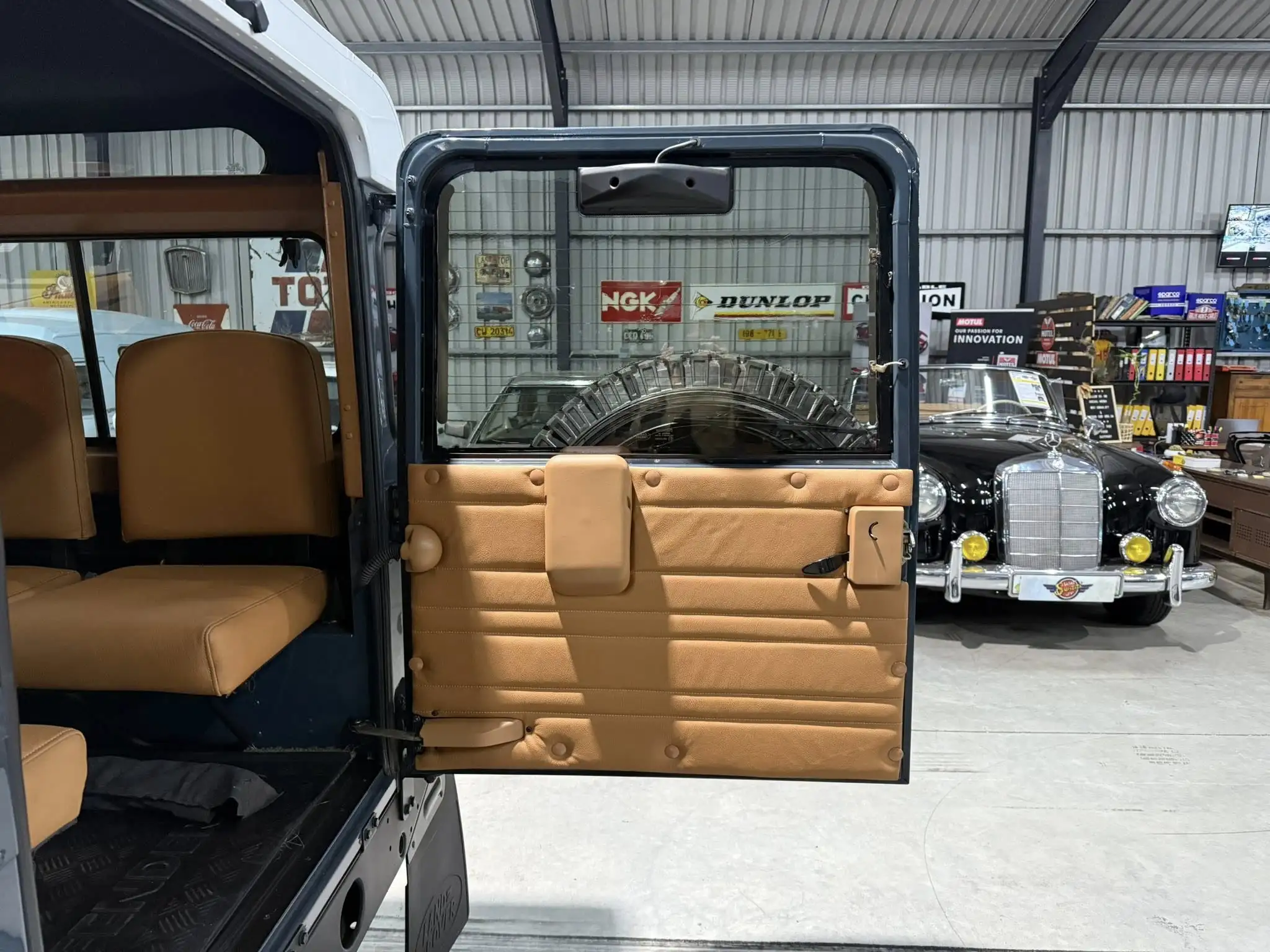 2000 Land Rover Defender 90 TD5