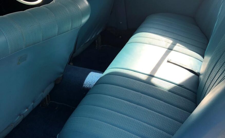 1967 Mercedes-Benz 230S Fintail