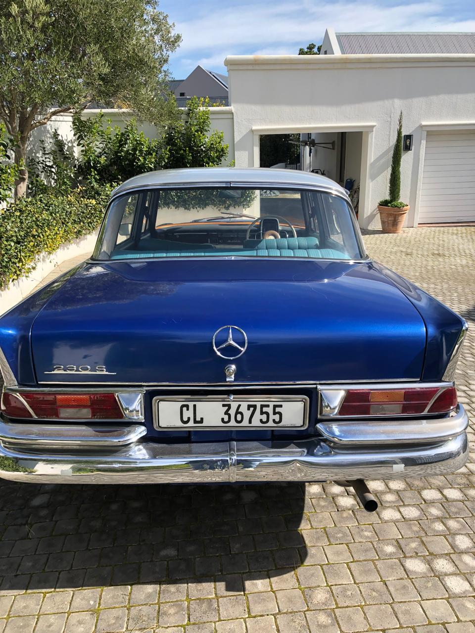 1967 Mercedes-Benz 230S Fintail