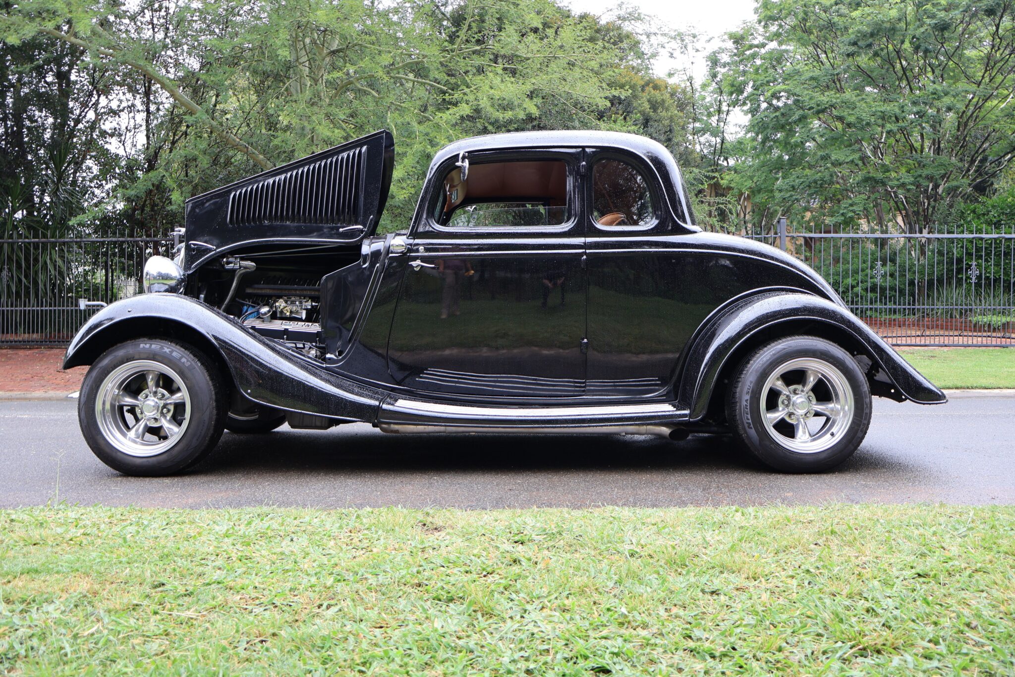 1934 Ford 5 Window Coupe Hotrod