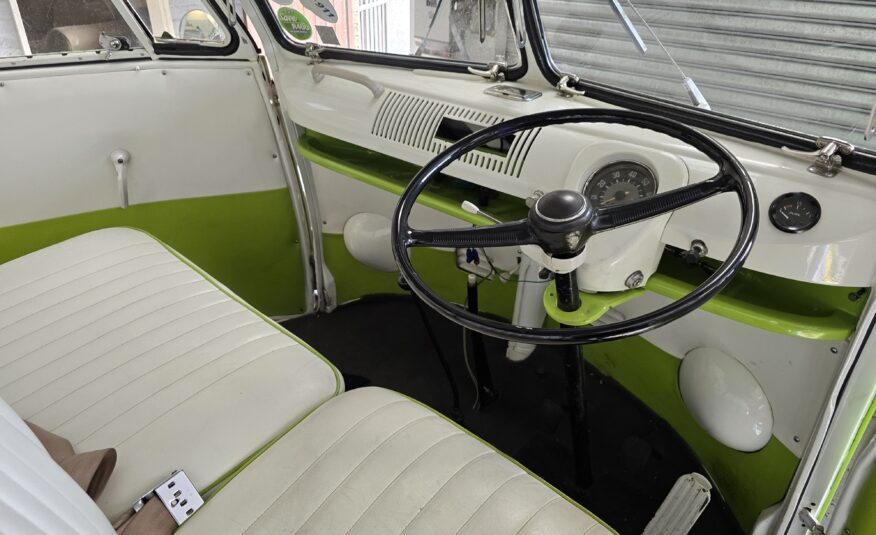 1964 Volkswagen Splitwindow Kombi [T2]