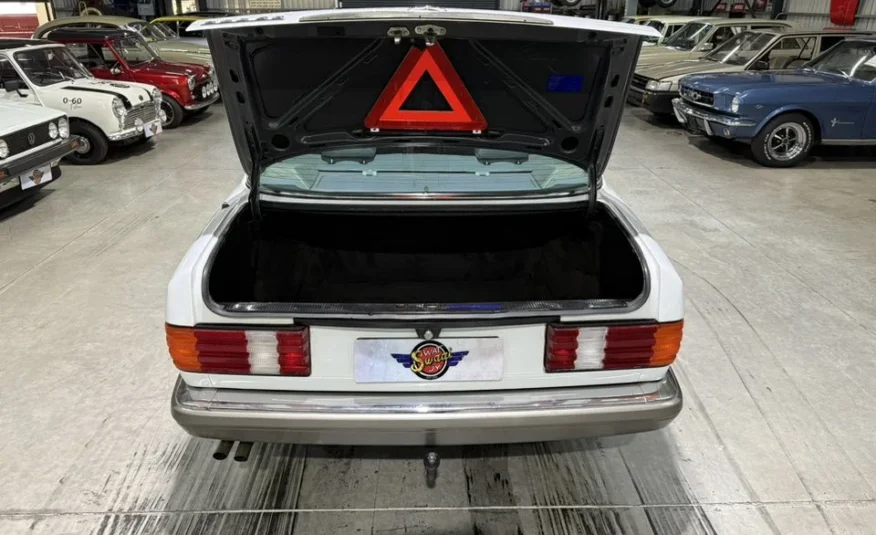 1989 Mercedes-Benz W126 300SE Automatic