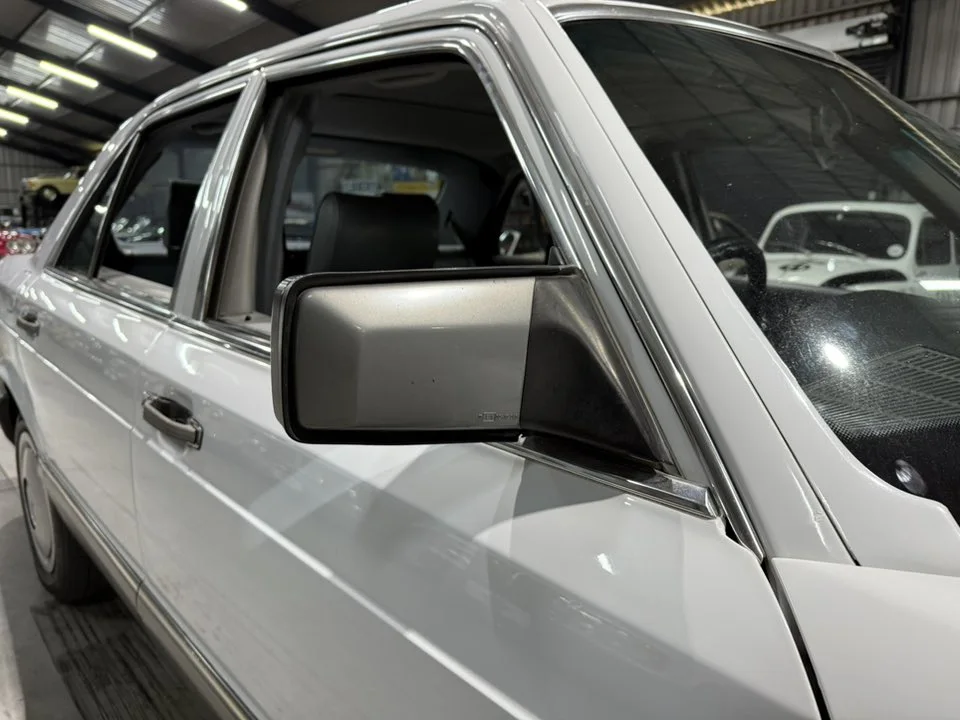 1989 Mercedes-Benz W126 300SE Automatic