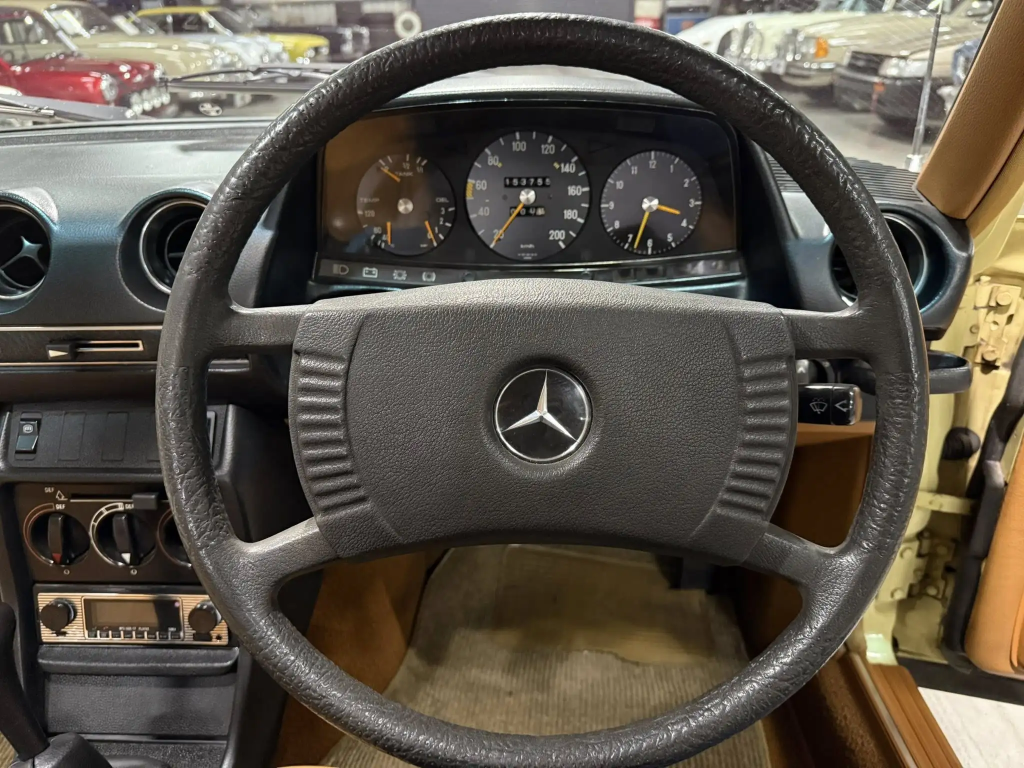 1979 Mercedes-Benz W123 250