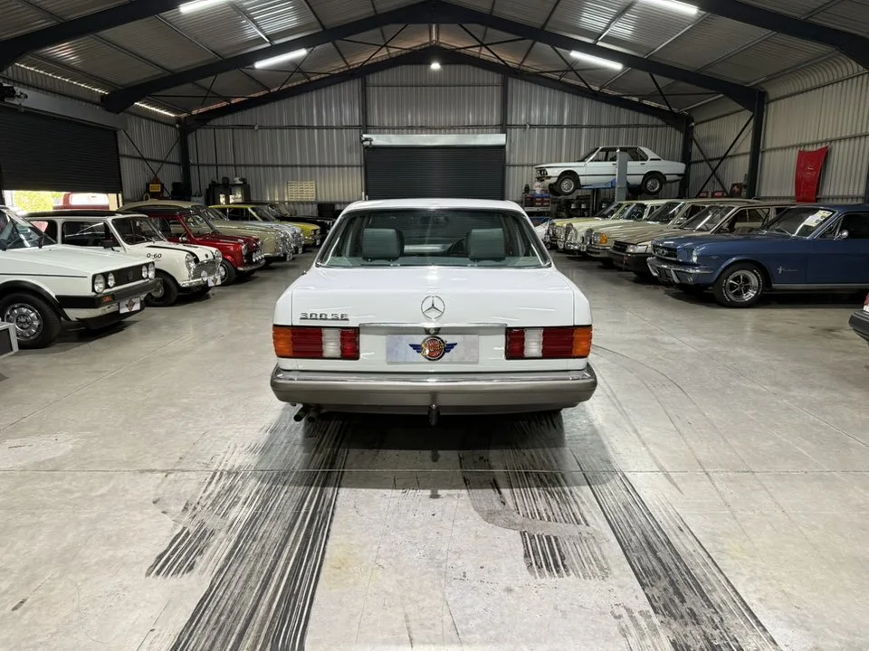 1989 Mercedes-Benz W126 300SE Automatic
