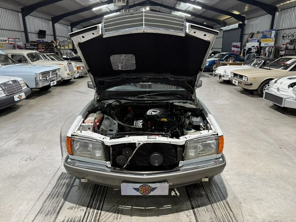 1989 Mercedes-Benz W126 300SE Automatic