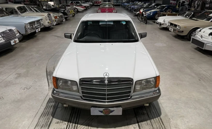 1989 Mercedes-Benz W126 300SE Automatic