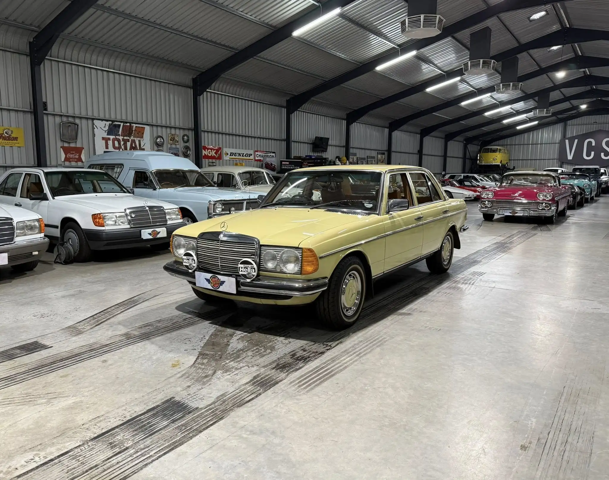 1979 Mercedes-Benz W123 250