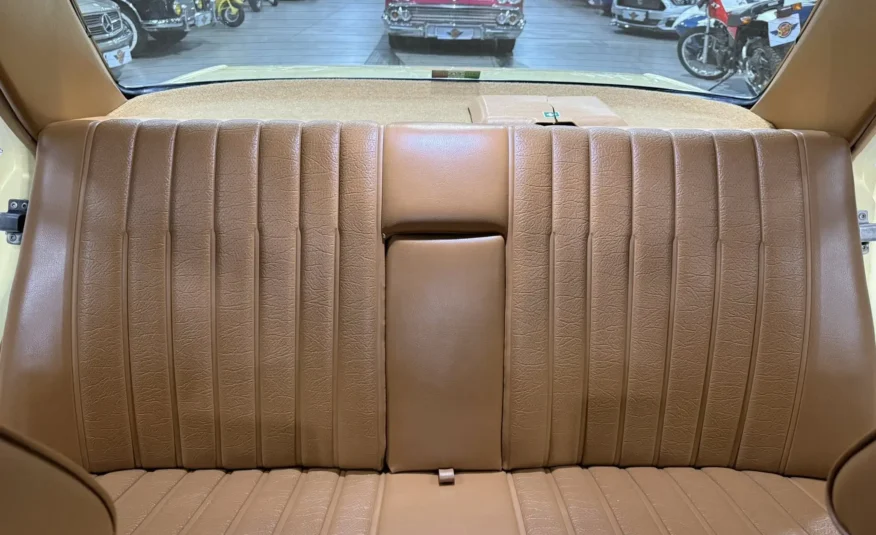 1979 Mercedes-Benz W123 250