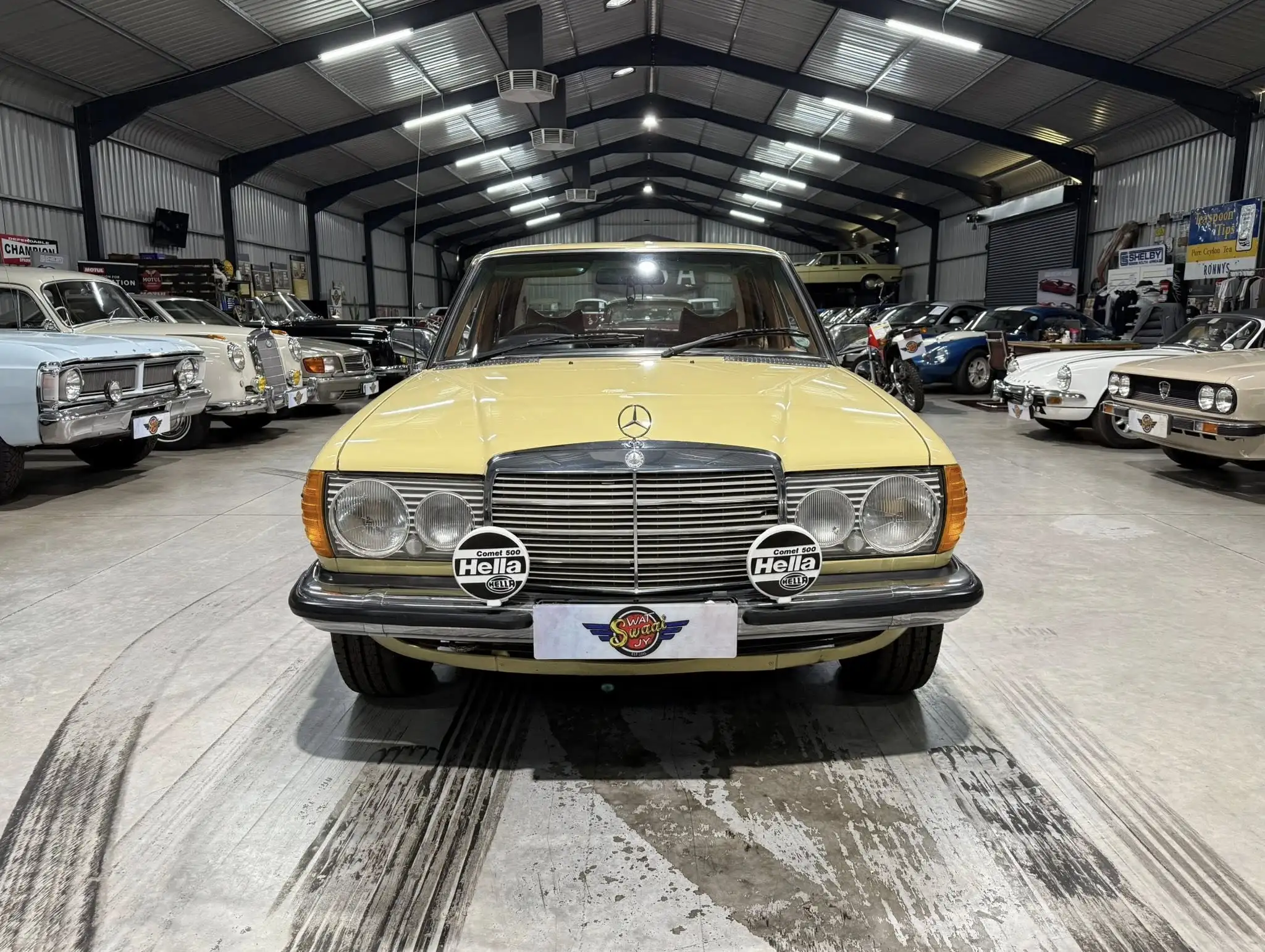 1979 Mercedes-Benz W123 250