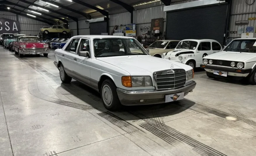 1989 Mercedes-Benz W126 300SE Automatic