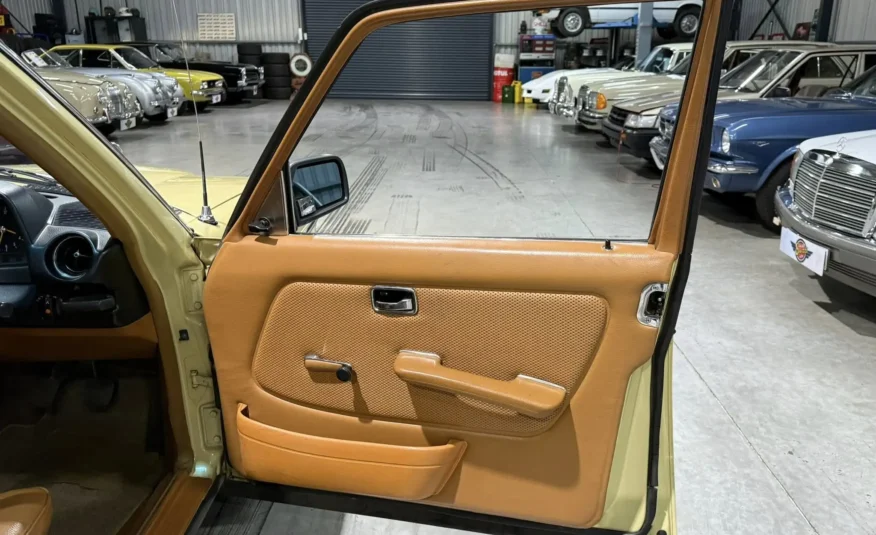 1979 Mercedes-Benz W123 250
