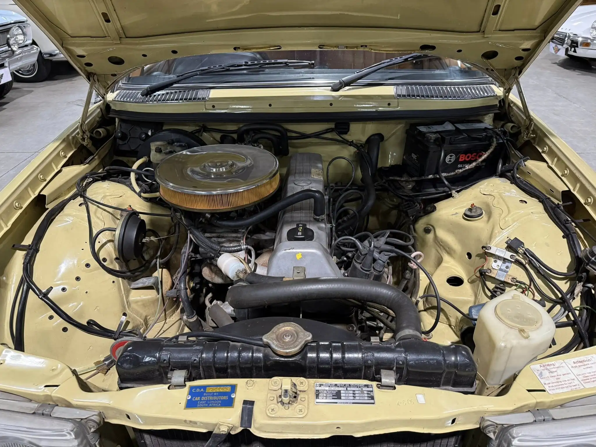 1979 Mercedes-Benz W123 250