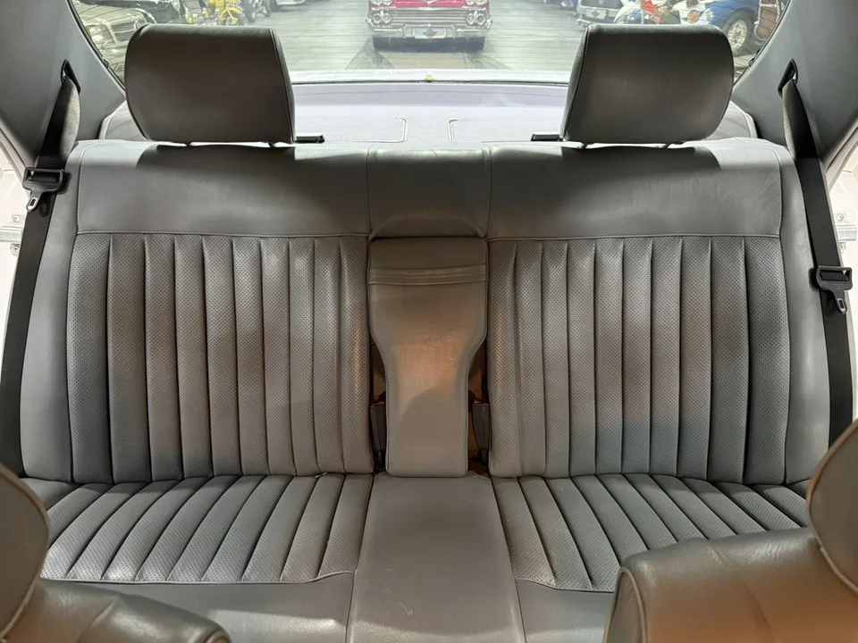 1989 Mercedes-Benz W126 300SE Automatic