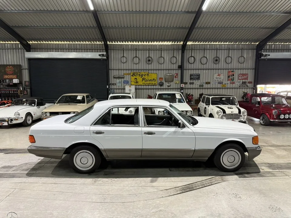 1989 Mercedes-Benz W126 300SE Automatic