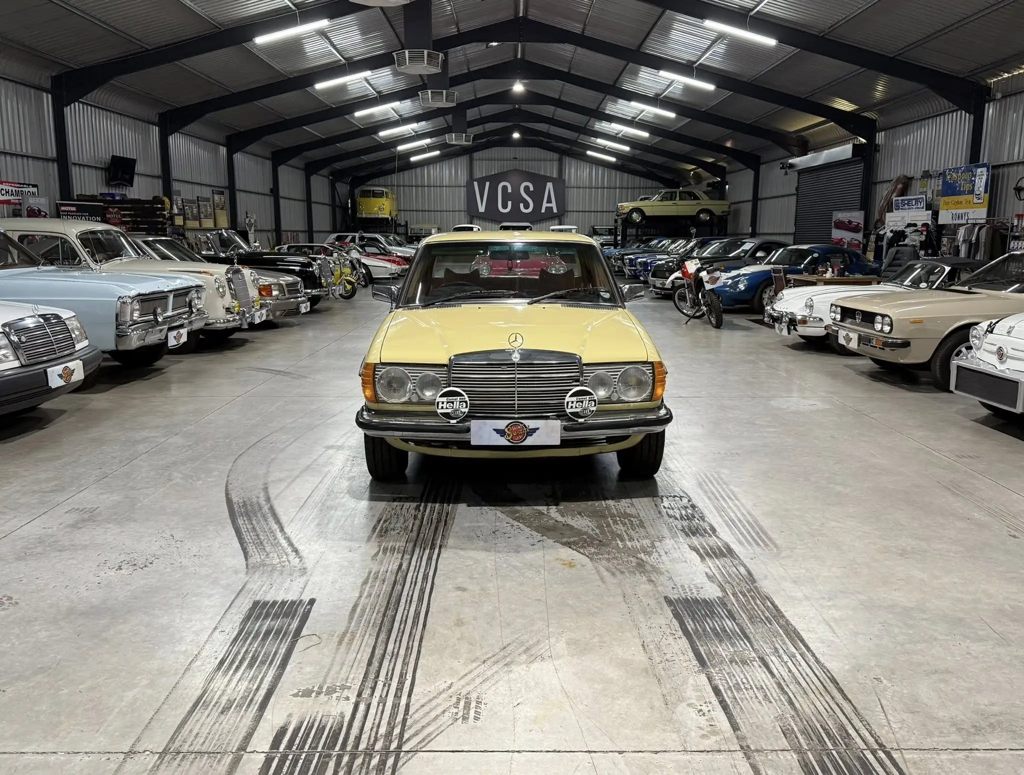 1979 Mercedes-Benz W123 250