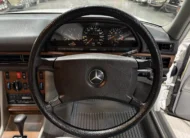 1989 Mercedes-Benz W126 300SE Automatic