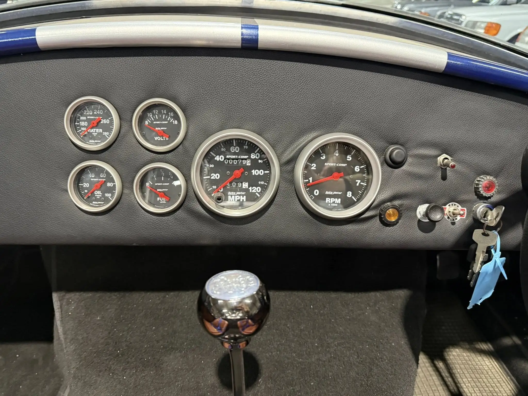 Cobra V8