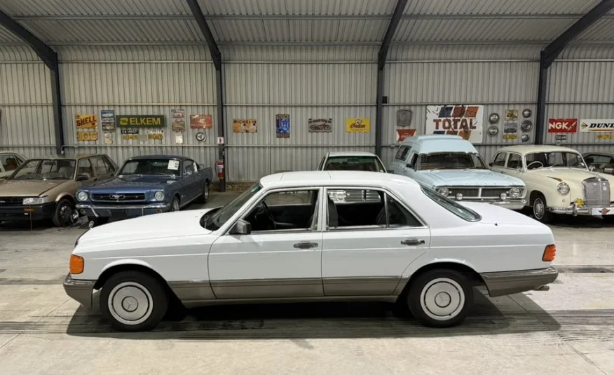 1989 Mercedes-Benz W126 300SE Automatic