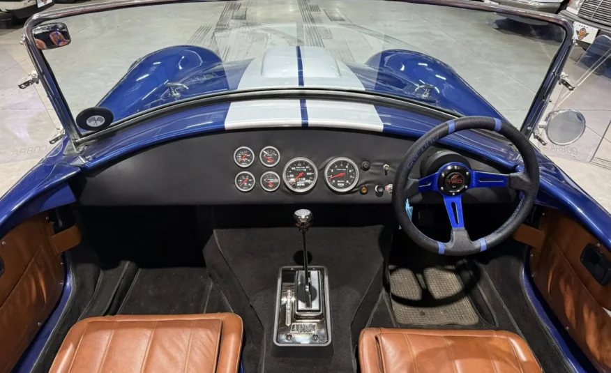 Cobra V8