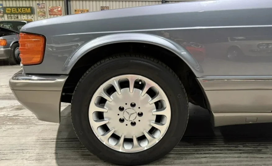 1991 Mercedes-Benz W126 560SEC