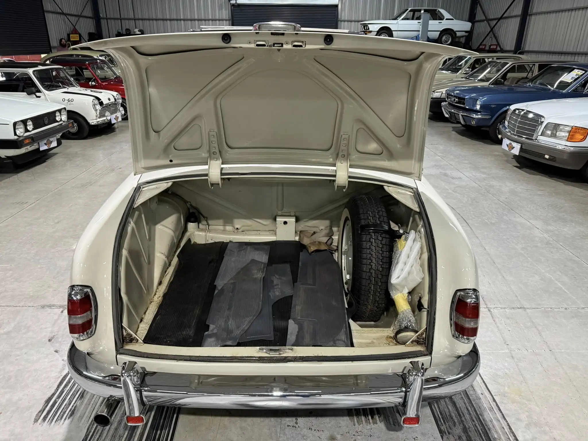1959 Mercedes-Benz Ponton 219