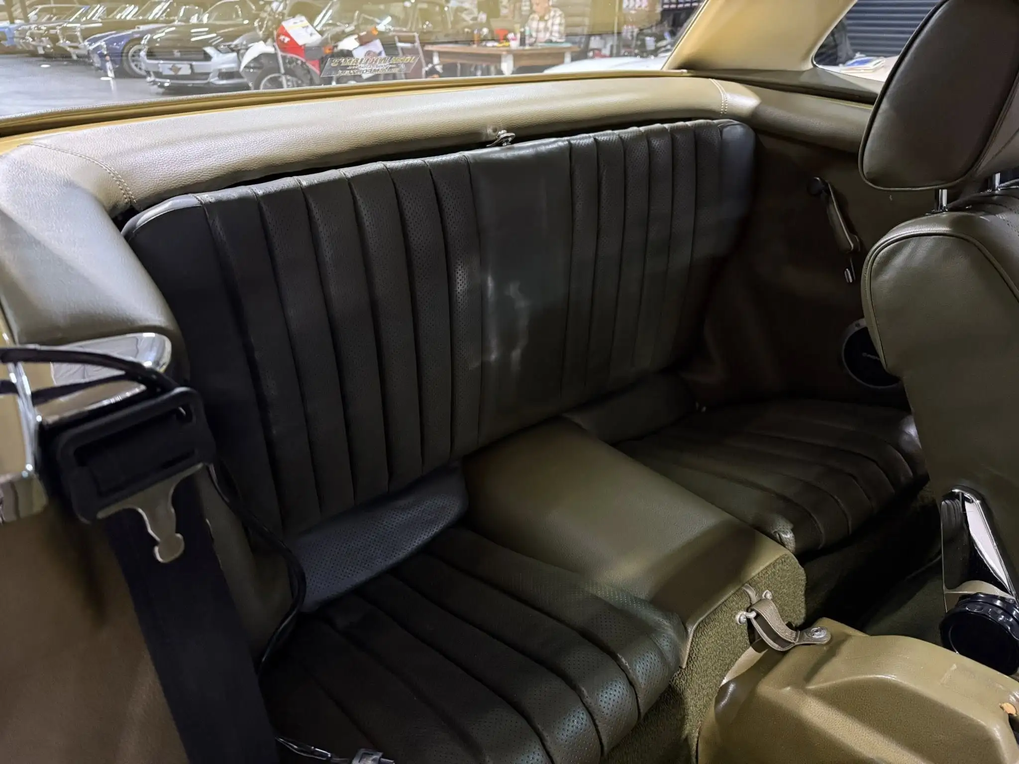 1977 Mercedes-Benz R107 450SL